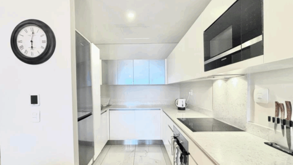 Taryn Minihold Real Estate Services Fourways, Lonehill, Broadacres, Sandton.