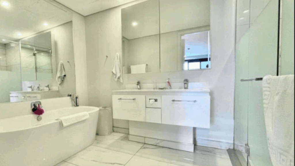 Taryn Minihold Real Estate Services Fourways, Lonehill, Broadacres, Sandton.