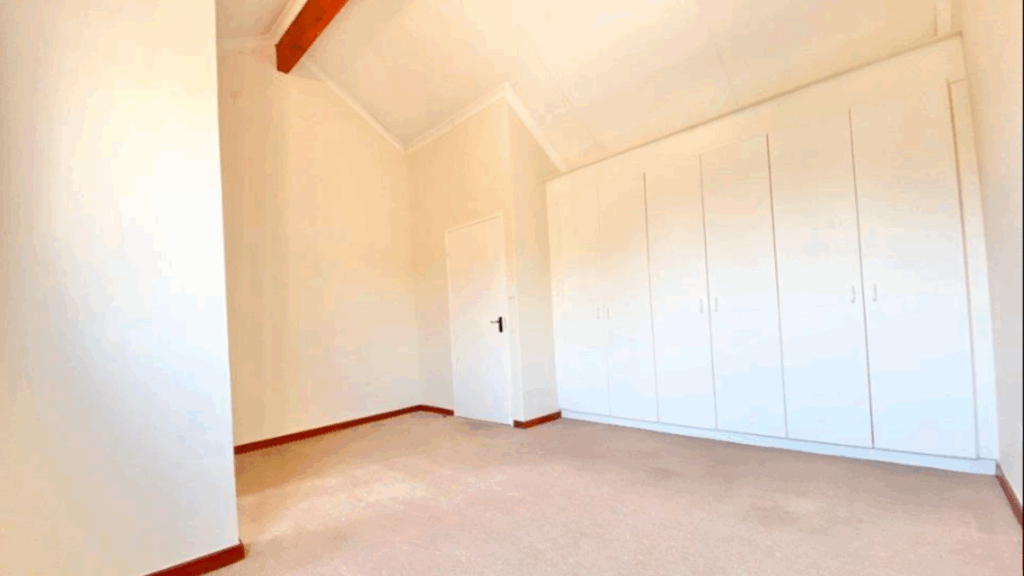 Taryn Minihold Real Estate Services Fourways-3-bedroom-apartment-flat-for-sale-in-paulshof